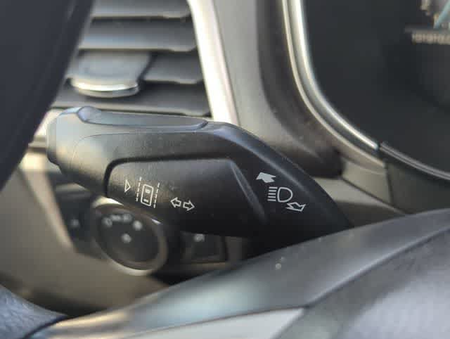 Used 2020 Ford Fusion SE FWD image 24