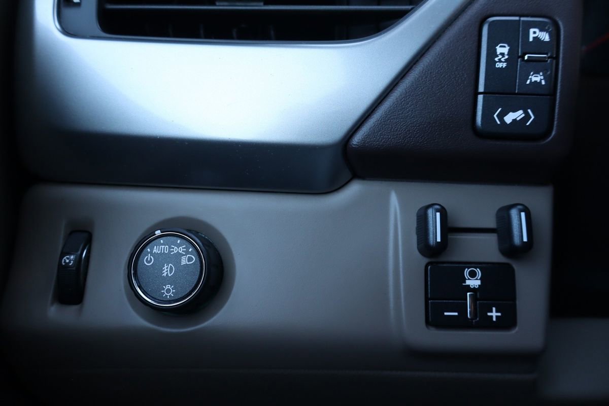 Used 2017 Chevrolet Tahoe LT w/ Texas Edition Package image 30