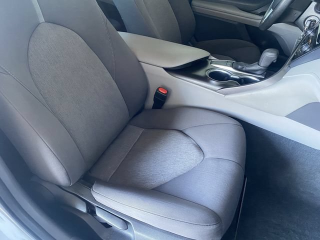 Used 2023 Toyota Camry LE FWD image 9
