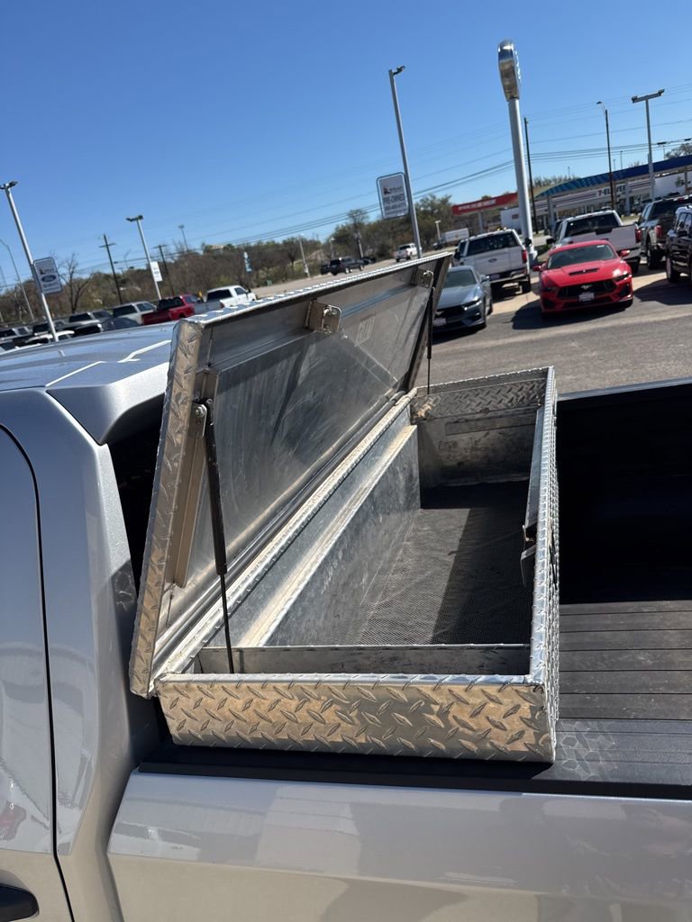 Used 2022 Chevrolet Silverado 1500 Custom image 4