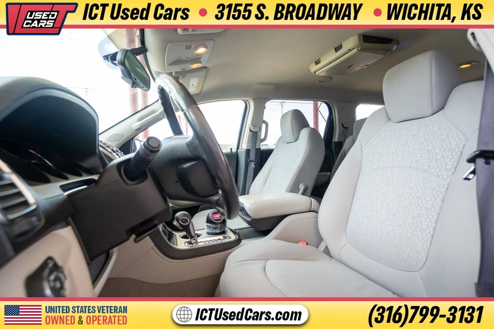 Used 2009 GMC Acadia SLE w/ Preferred Package FWD image 10