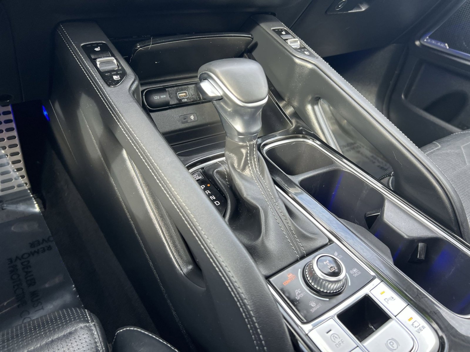 Used 2022 Kia Telluride SX w/ SX Prestige Package image 22