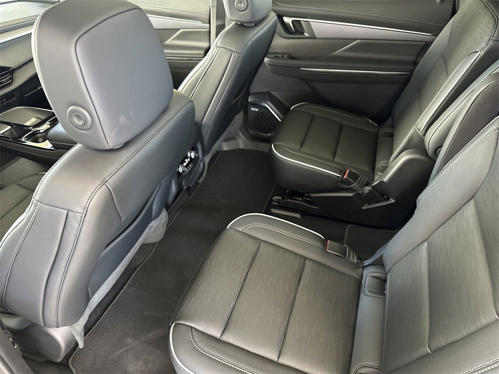 New 2025 Buick Enclave Sport Touring w/ Power Package image 32