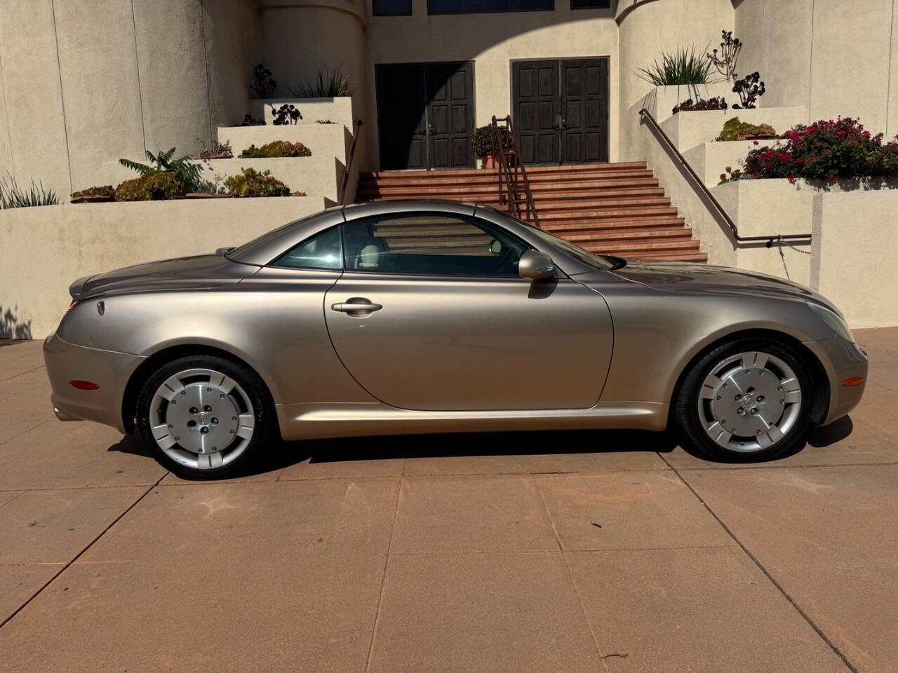 Used 2003 Lexus SC 430 Convertible RWD image 6