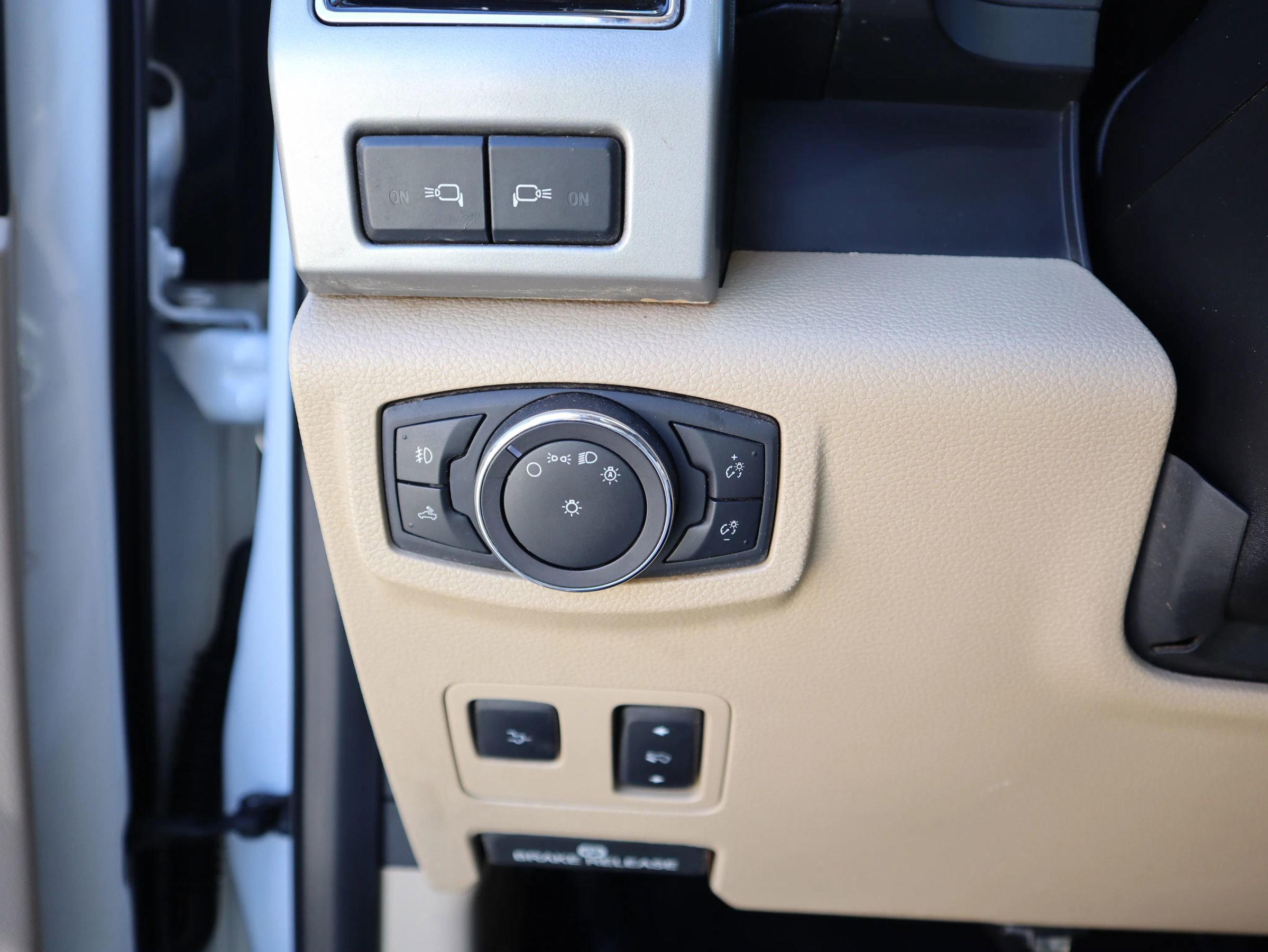 Used 2019 Ford F350 Lariat w/ Lariat Ultimate Package image 23