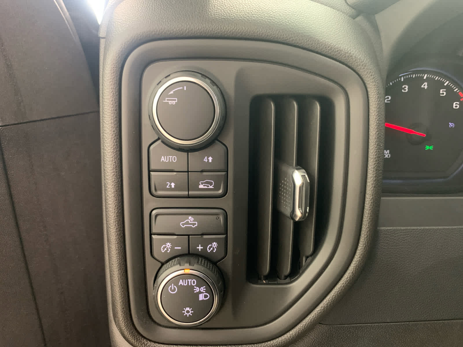 Used 2023 Chevrolet Silverado 1500 Custom w/ Rally Edition AWD/4WD image 24