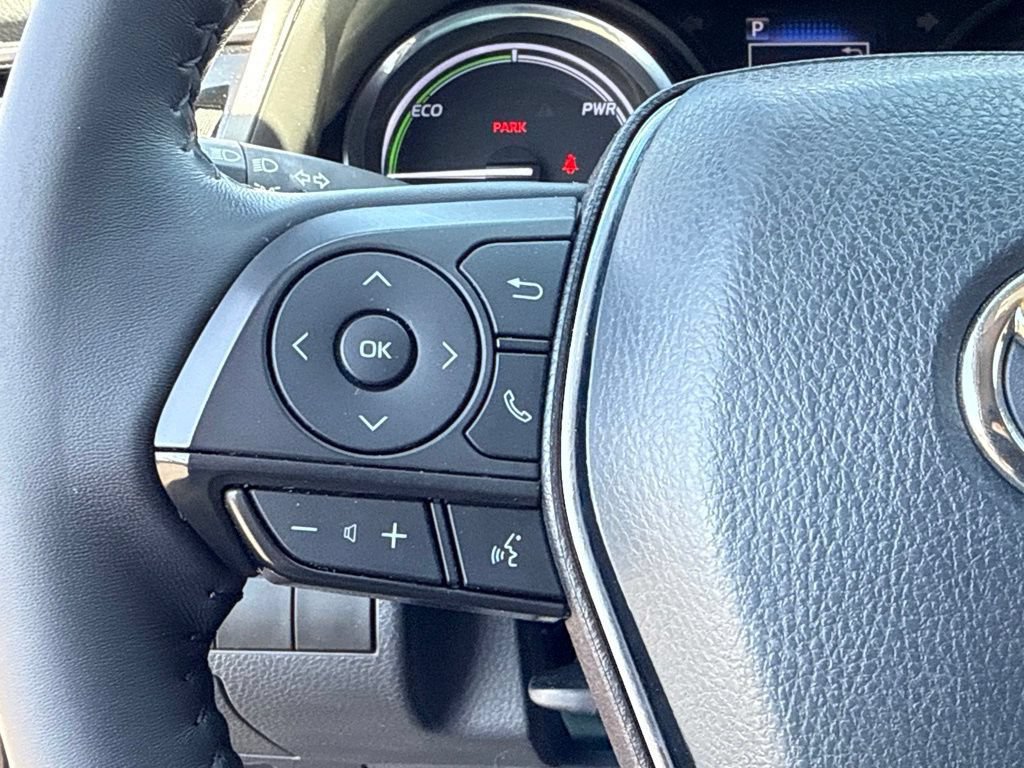 Certified 2020 Toyota Camry SE FWD image 23