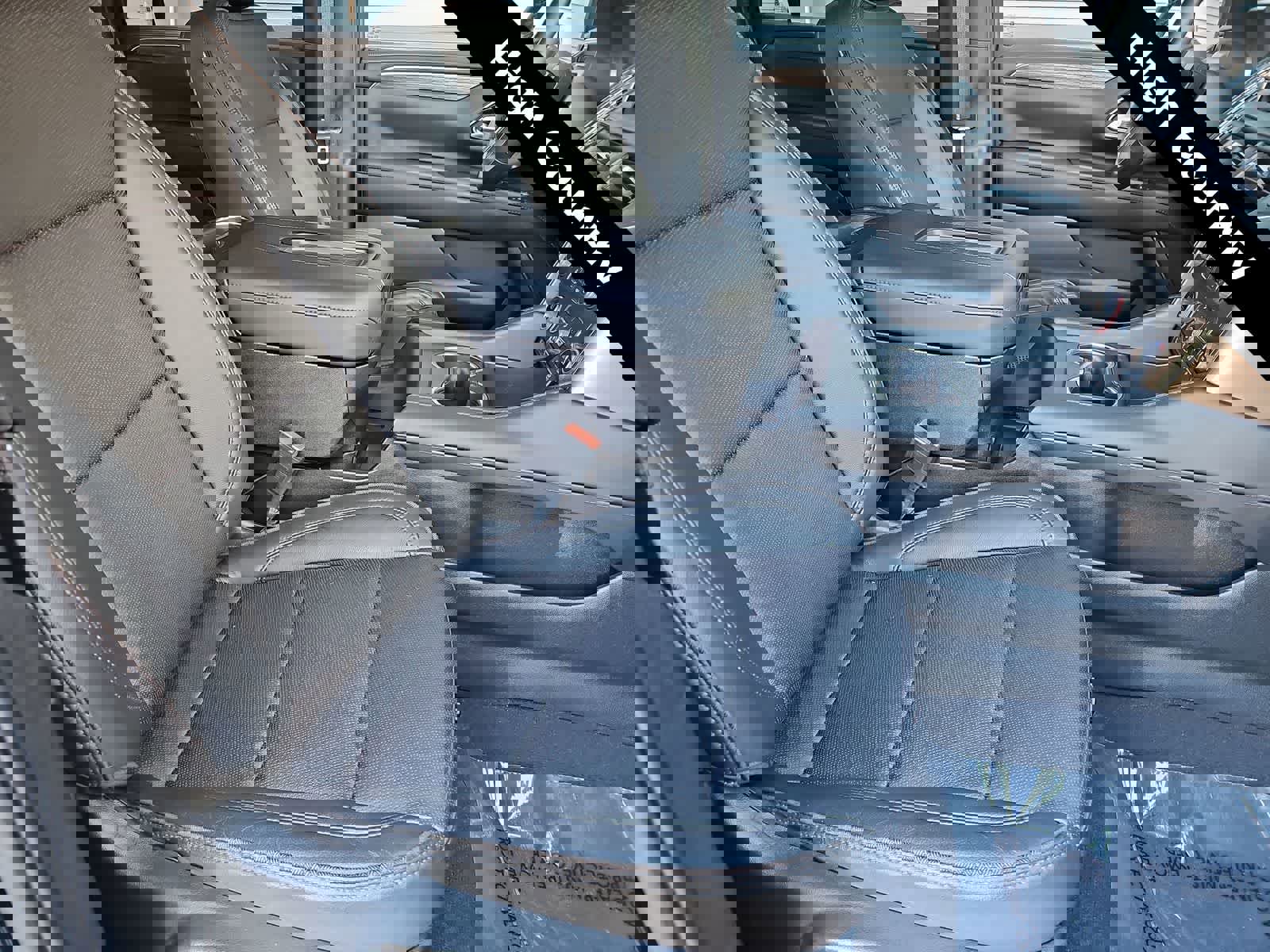 Used 2022 Chevrolet Suburban High Country image 18