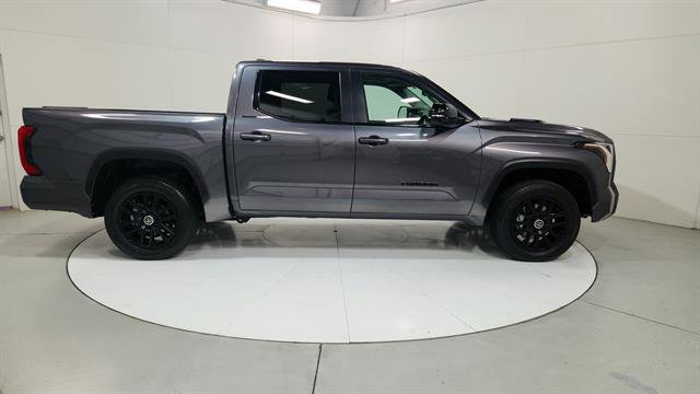 Used 2024 Toyota Tundra Limited image 9