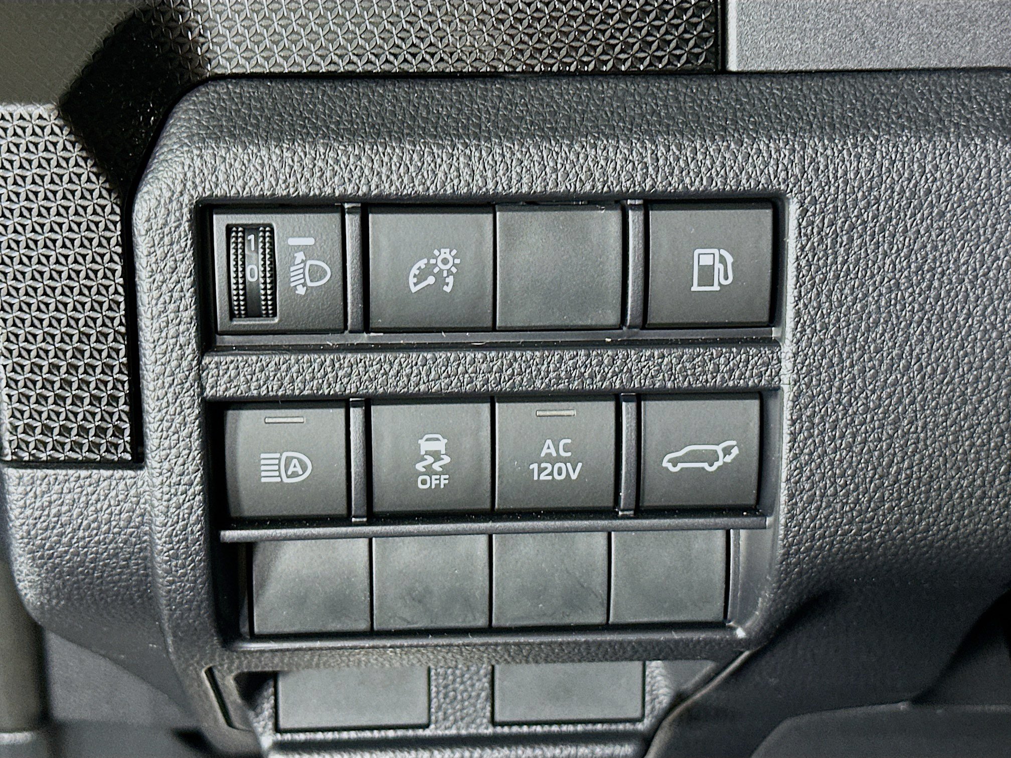 Used 2026 Toyota 4Runner Limited AWD/4WD image 16
