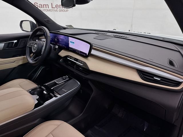 Used 2025 Buick Enclave Preferred image 33