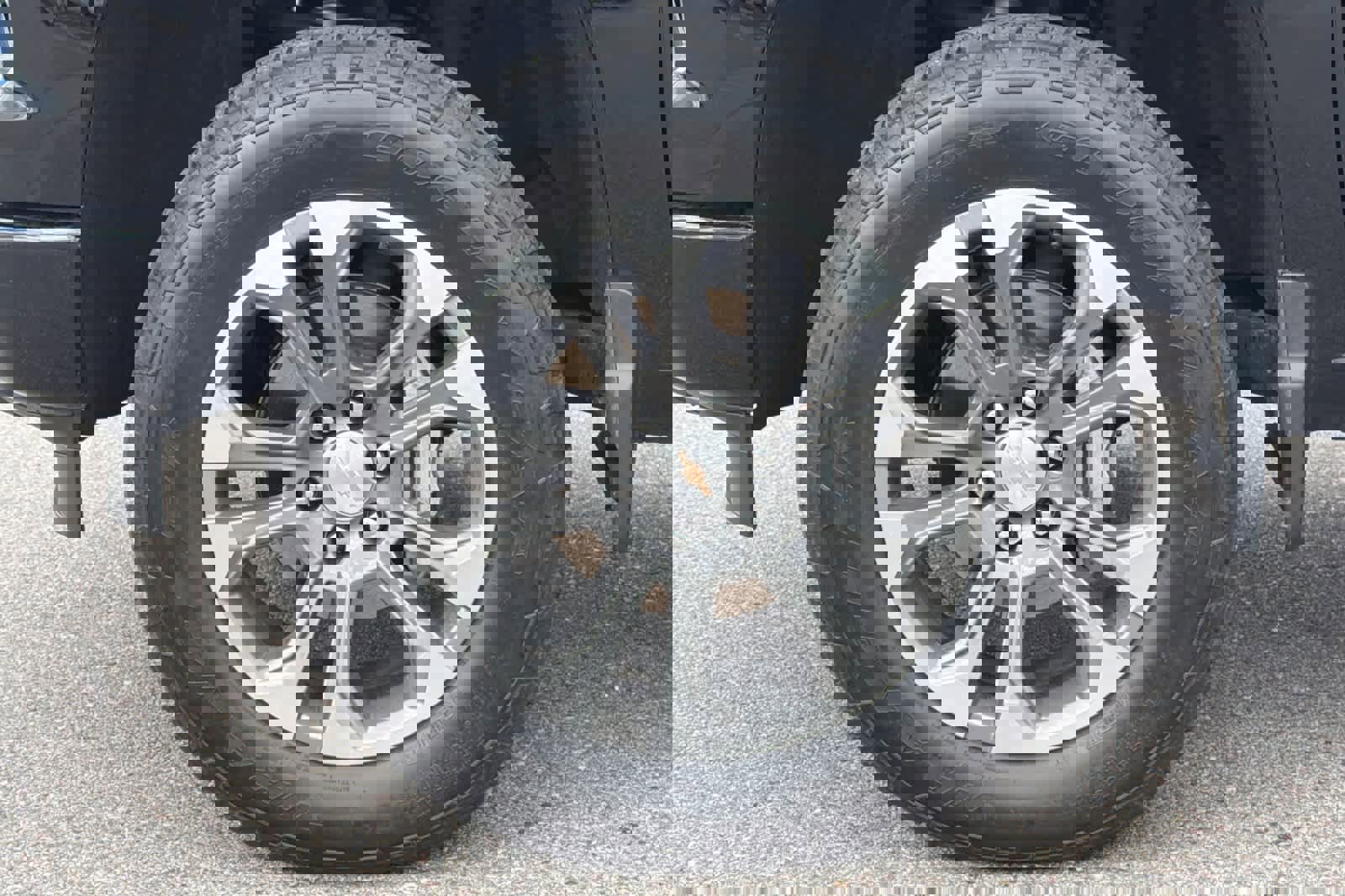 Used 2023 Chevrolet Silverado 1500 High Country w/ Technology Package image 26