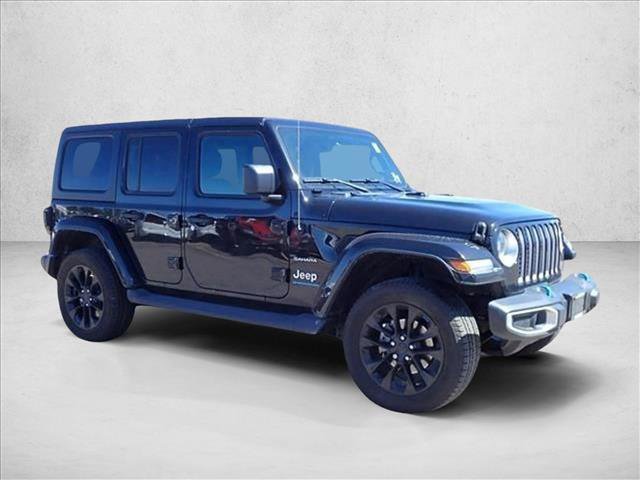 Used 2023 Jeep Wrangler Unlimited Sahara w/ Cold Weather Group AWD/4WD image 15