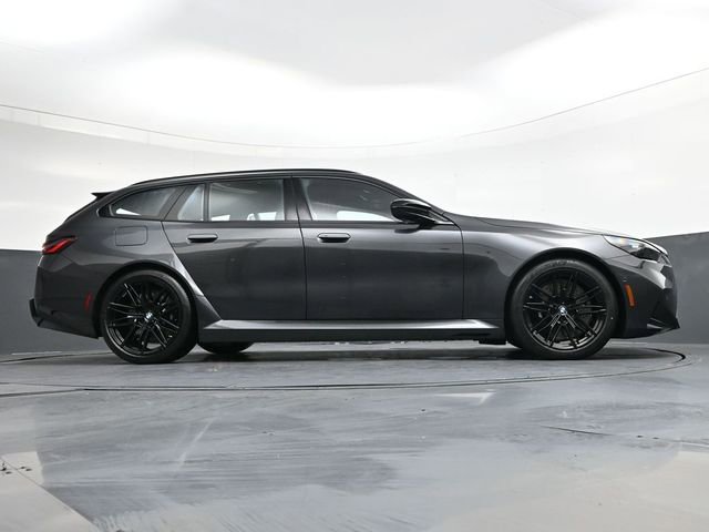 Used 2026 BMW M5 Touring image 32