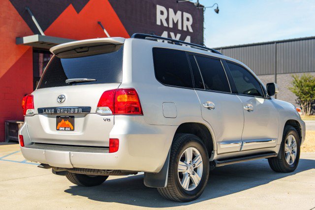 Used 2013 Toyota Land Cruiser image 5