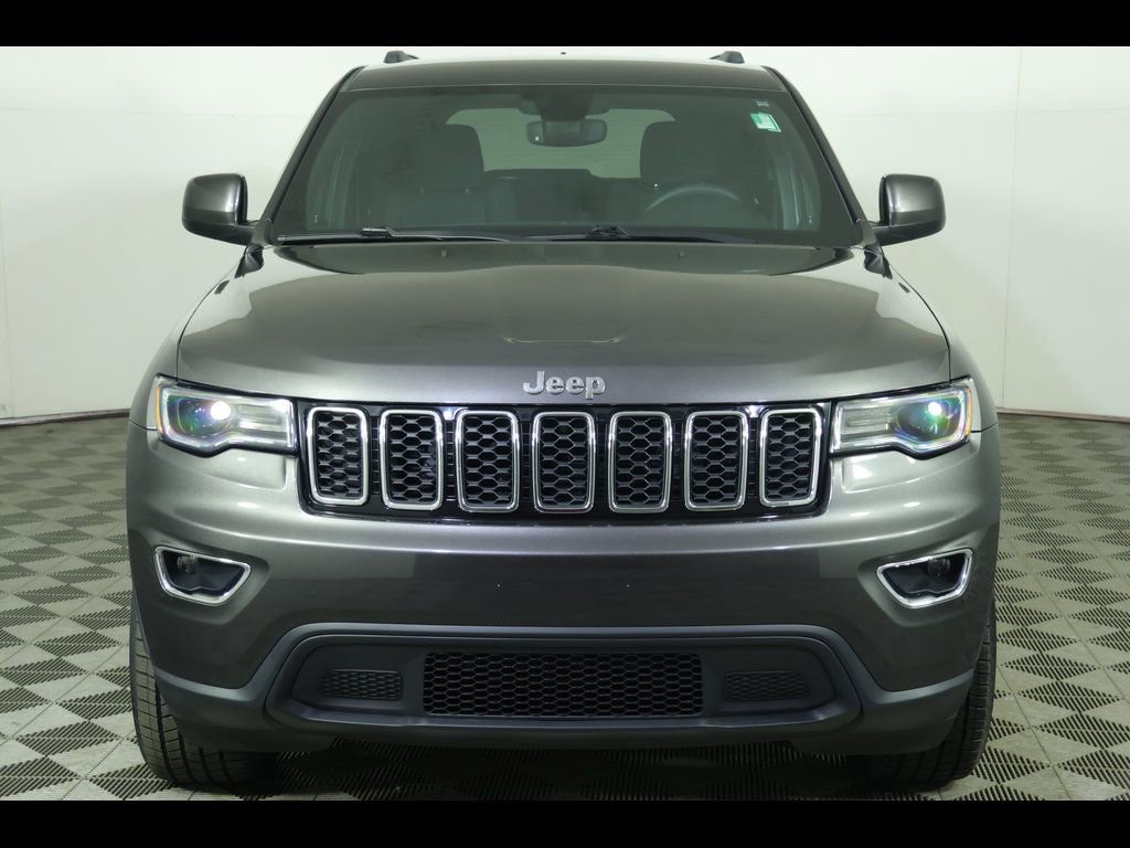 Used 2020 Jeep Grand Cherokee Laredo w/ 18" Wheel & 8.4" Radio Group image 11