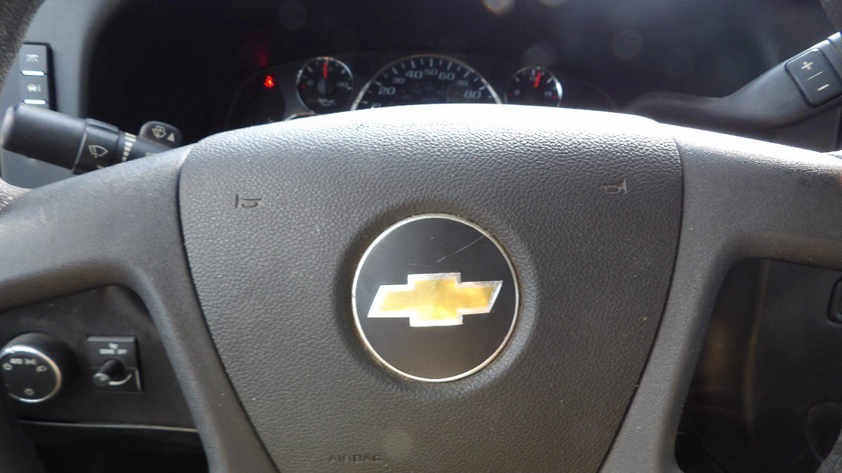 Used 2017 Chevrolet Express 2500 RWD image 17