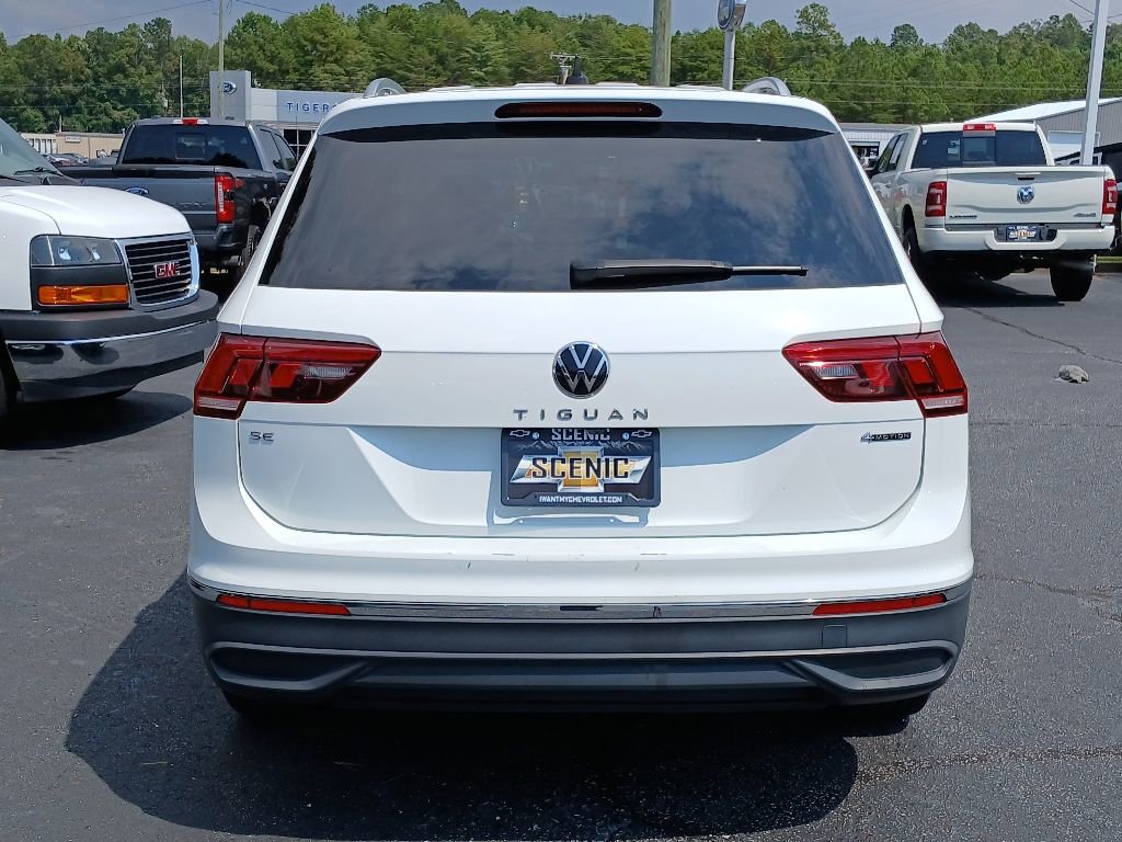 Used 2024 Volkswagen Tiguan SE image 4