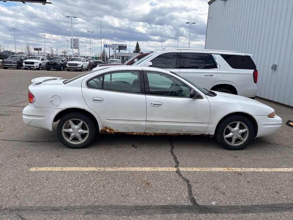 Used 2003 Oldsmobile Alero GL FWD image 8