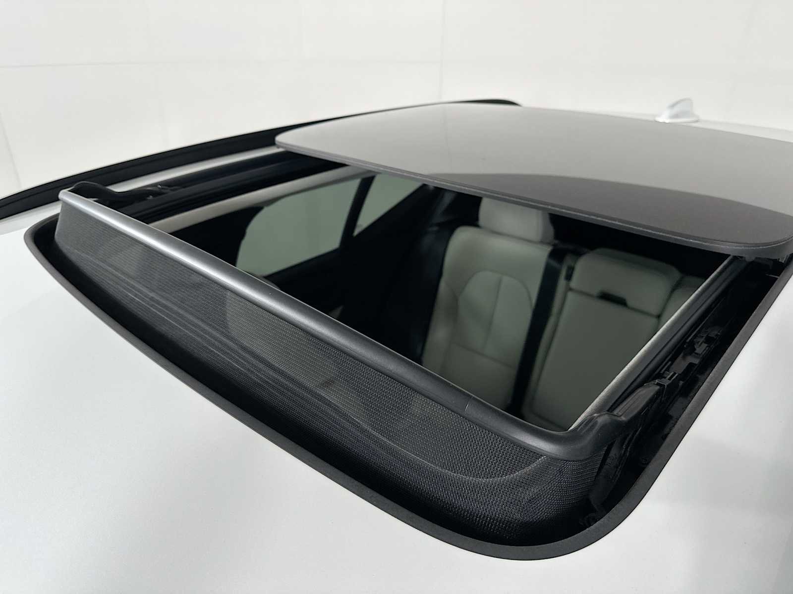 New 2026 Volvo XC40 B5 Ultra w/ Climate Package image 20