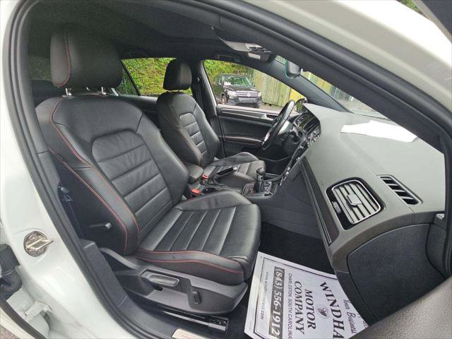 Used 2018 Volkswagen GTI SE w/ SE Leather Package FWD image 19
