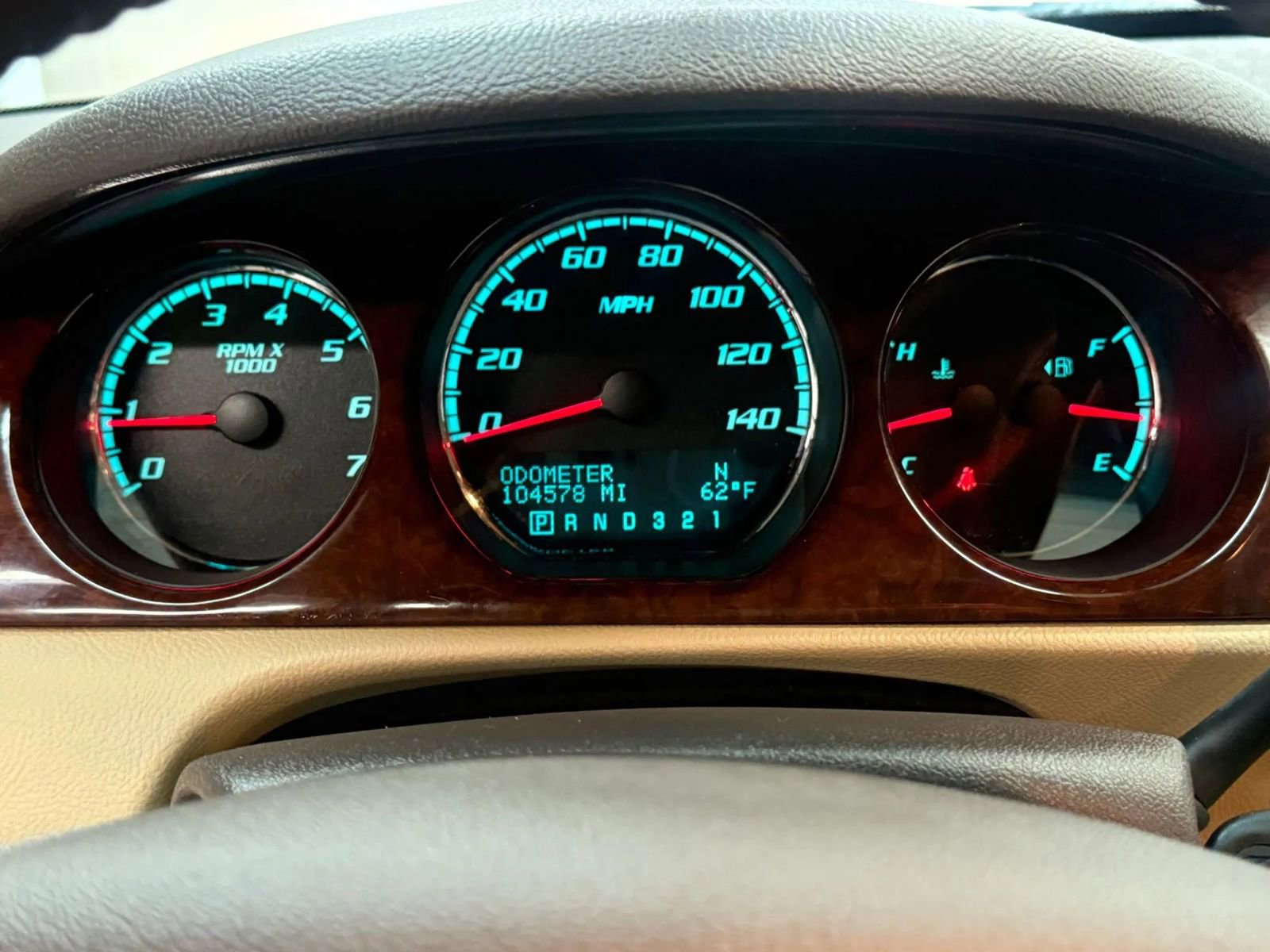 Used 2011 Buick Lucerne CX image 30