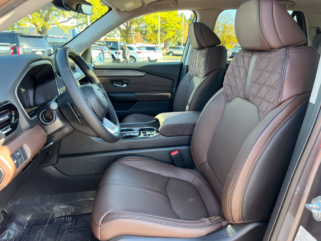 New 2026 Honda Pilot Elite image 3
