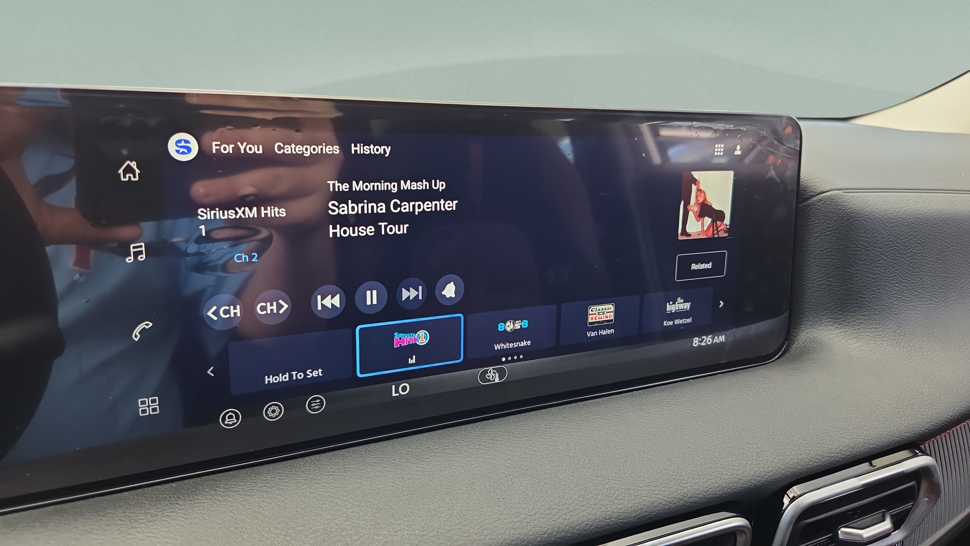 New 2027 Nissan Sentra SR w/ Floor Mat Package FWD image 18