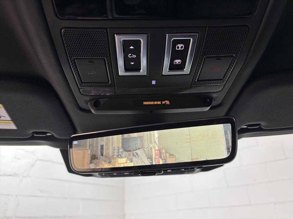 Used 2023 Land Rover Defender 110 V8 image 12