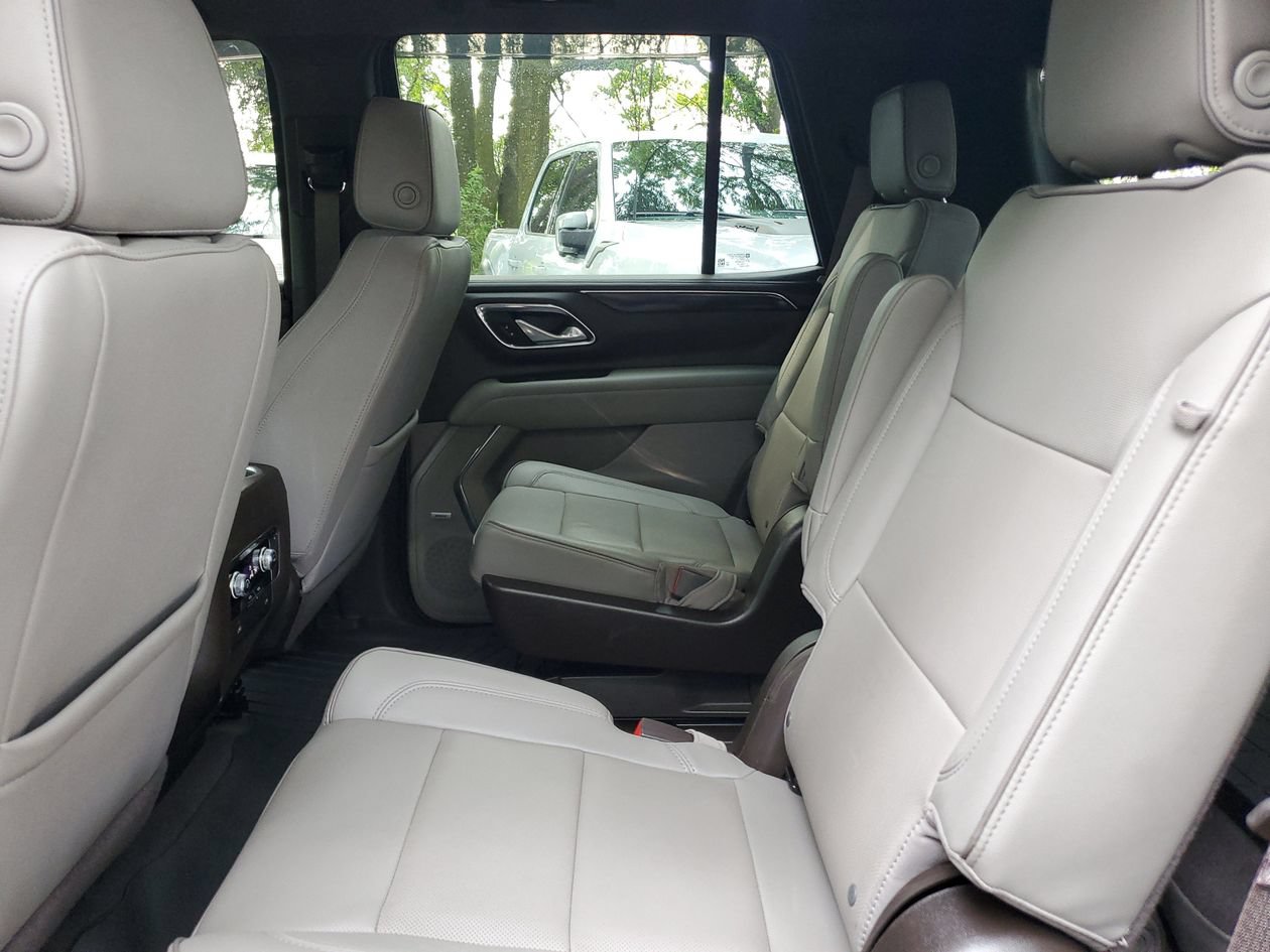 Used 2023 GMC Yukon SLT RWD image 10