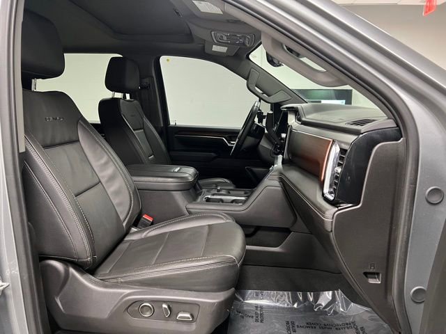 Used 2025 GMC Sierra 3500 Denali w/ Denali Reserve Package AWD/4WD image 59