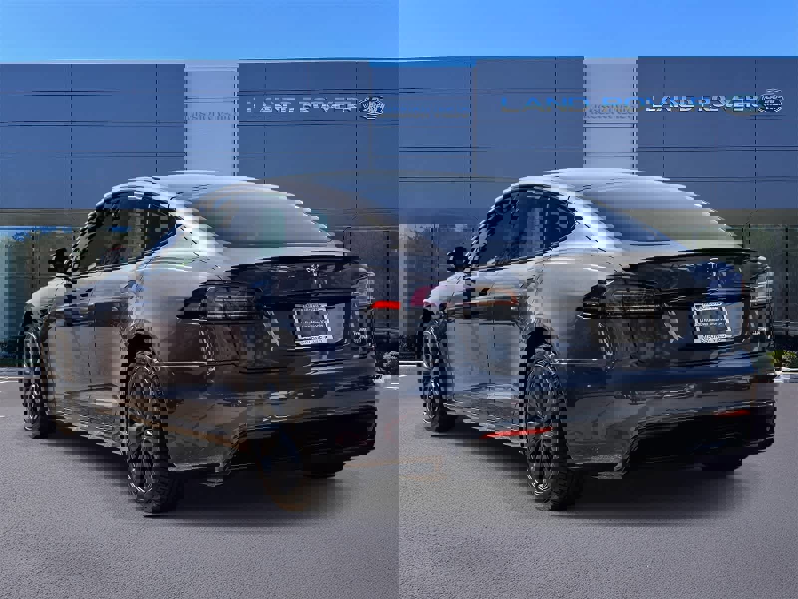 Used 2022 Tesla Model S Plaid image 6