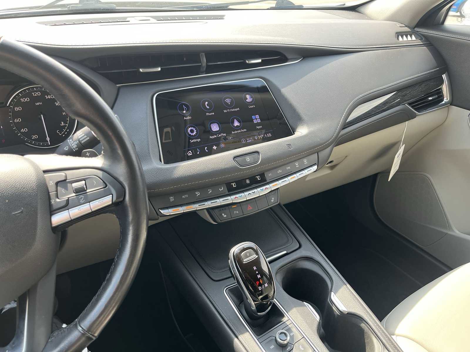 Used 2020 Cadillac XT4 Premium Luxury w/ Cold Weather Package image 40