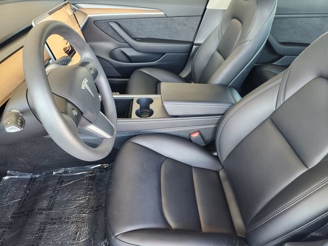 Used 2023 Tesla Model 3 Standard Range RWD image 3