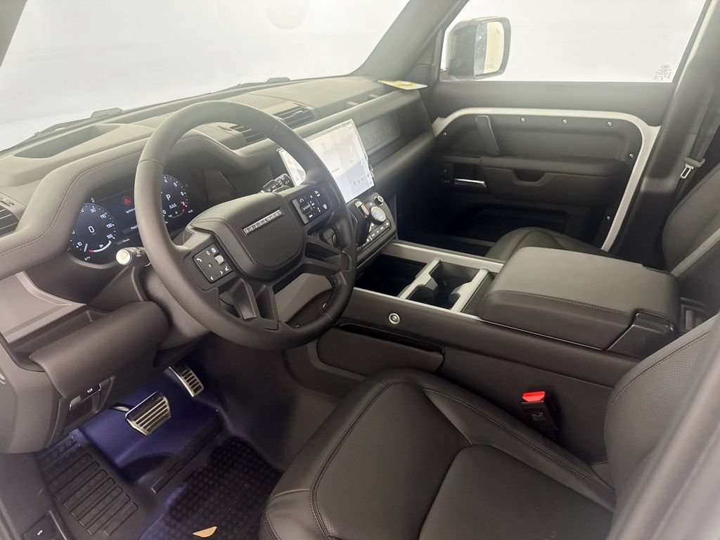 New 2026 Land Rover Defender 110 V8 AWD/4WD image 8