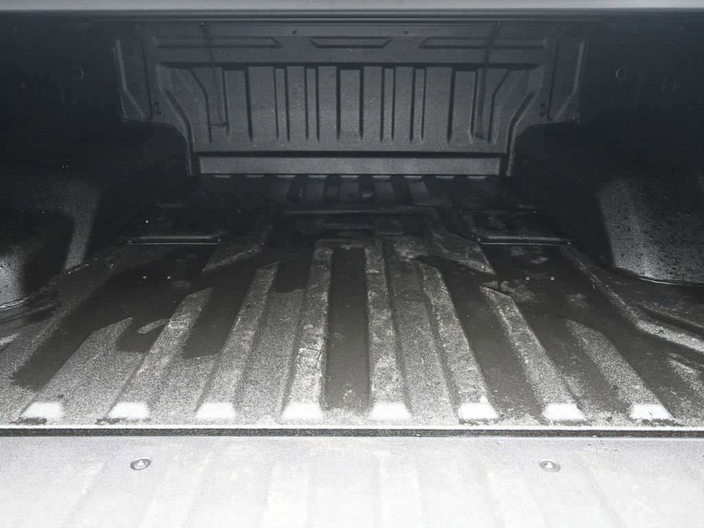 New 2025 GMC Hummer EV 2X w/ LPO, Sport Package image 10