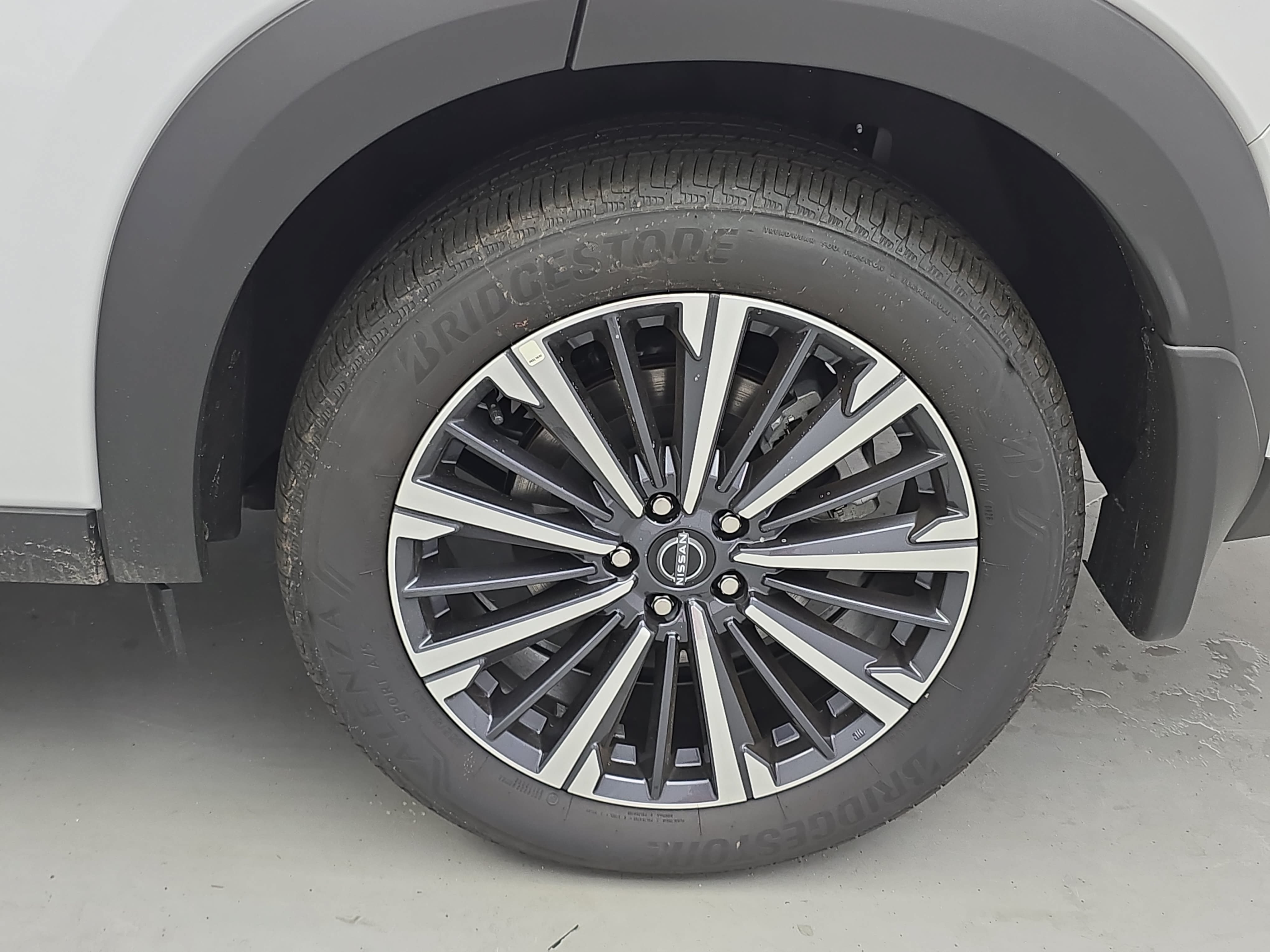 New 2026 Nissan Pathfinder Platinum w/ Cargo Package AWD/4WD image 35