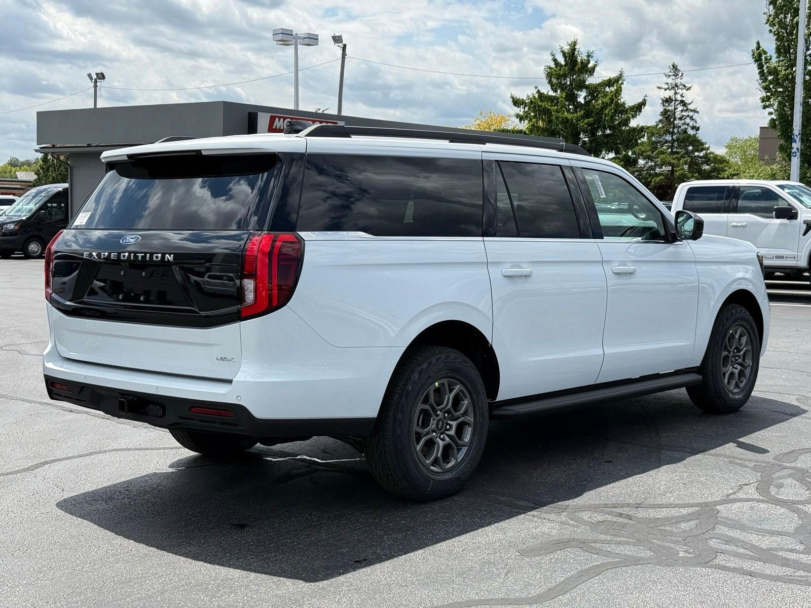 New 2026 Ford Expedition XL AWD/4WD image 7
