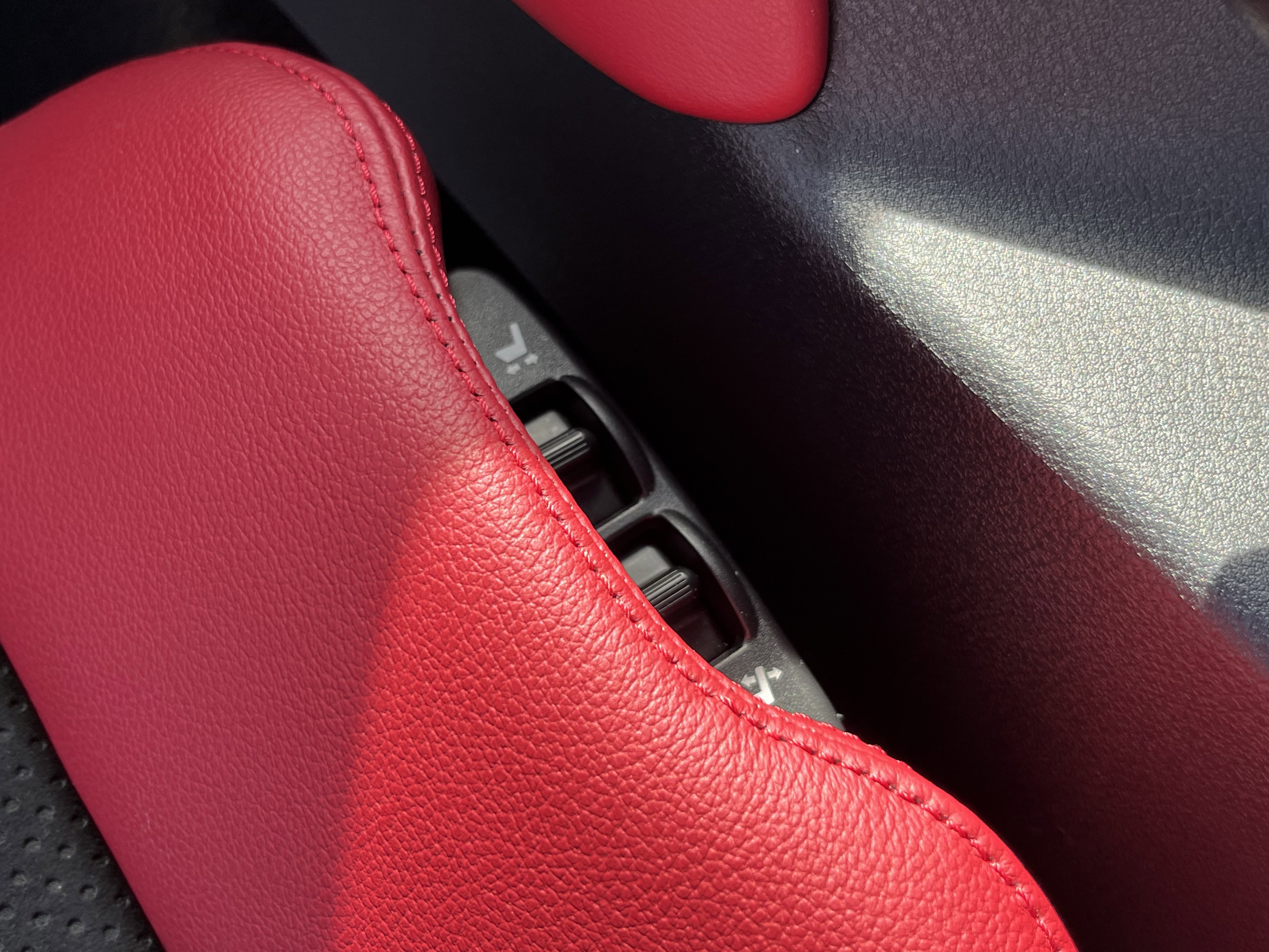 Used 2024 Nissan Z Performance w/ Floor Mat Package RWD image 16