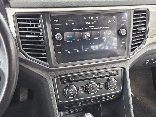 Used 2020 Volkswagen Atlas Cross Sport SE w/ Panoramic Sunroof Package image 14