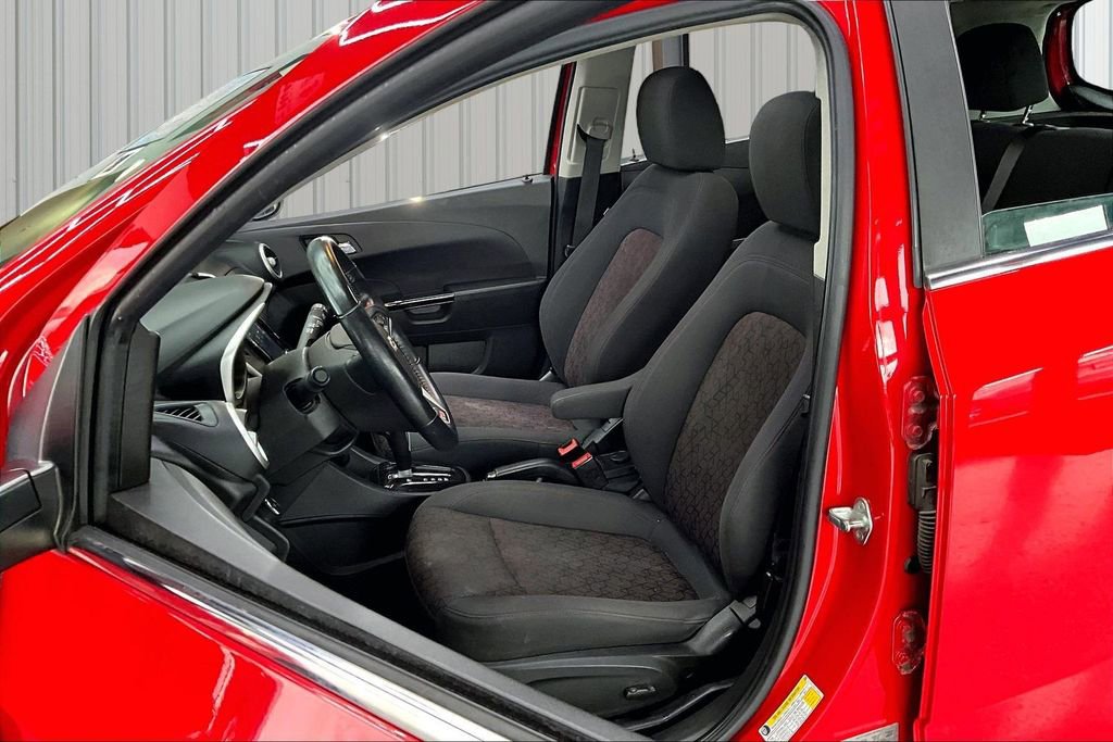 Used 2019 Chevrolet Sonic LT FWD image 19