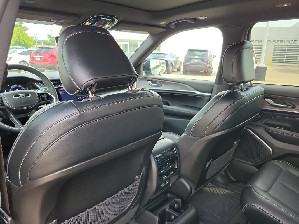 Used 2023 Jeep Grand Cherokee L Overland AWD/4WD image 30
