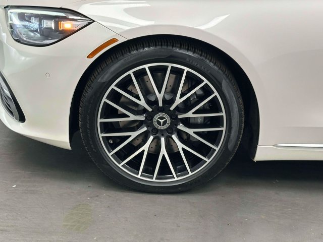Used 2022 Mercedes-Benz S 580 4MATIC Sedan w/ Rear Seat Package image 29