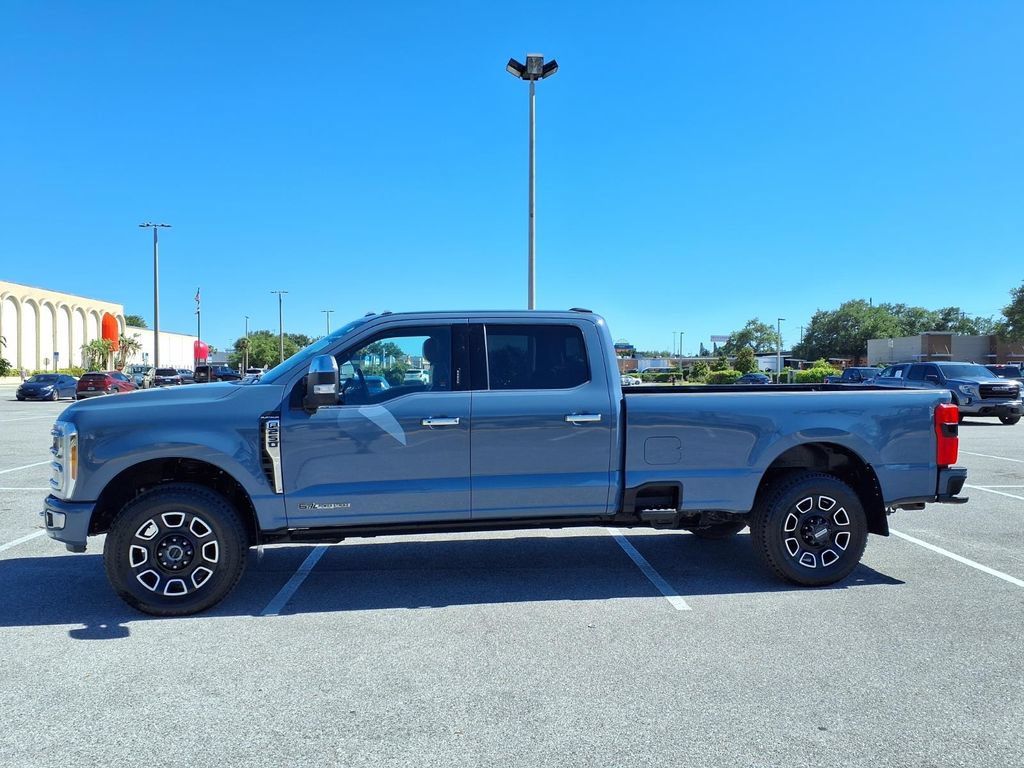 Used 2023 Ford F250 Platinum AWD/4WD image 4