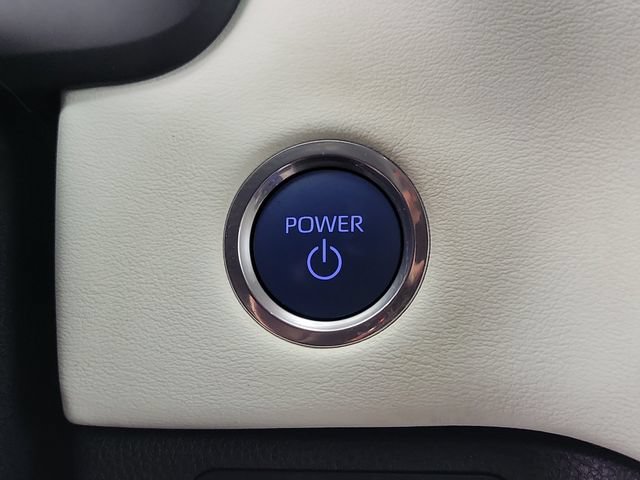 Used 2023 Toyota Sequoia Capstone RWD image 31