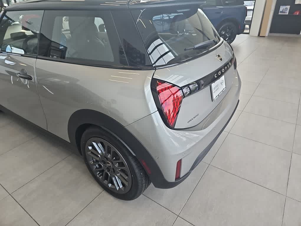 Used 2026 MINI Cooper S FWD image 7