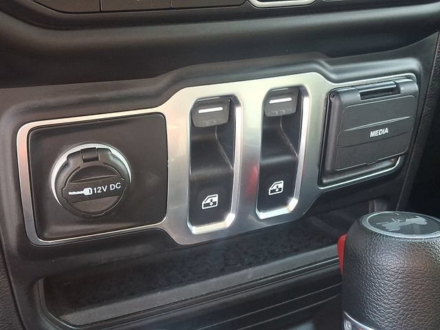 Used 2021 Jeep Wrangler Sport AWD/4WD image 21