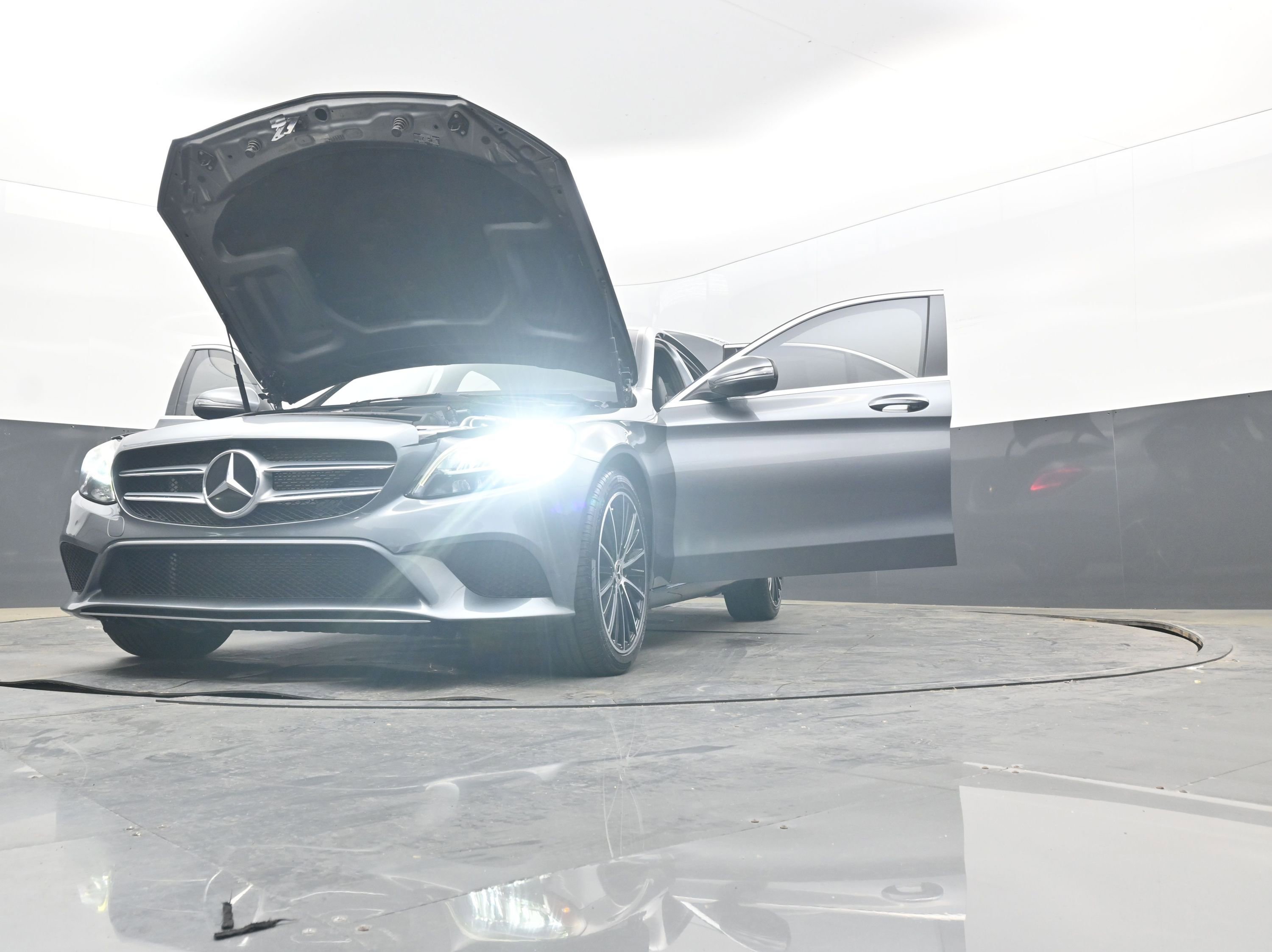 Used 2021 Mercedes-Benz C 300 Sedan w/ Premium Package image 39