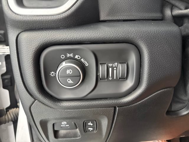 Used 2019 RAM 1500 Big Horn AWD/4WD image 35