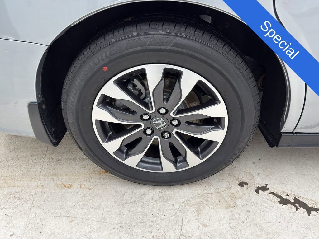 Used 2024 Honda Odyssey EX-L image 11